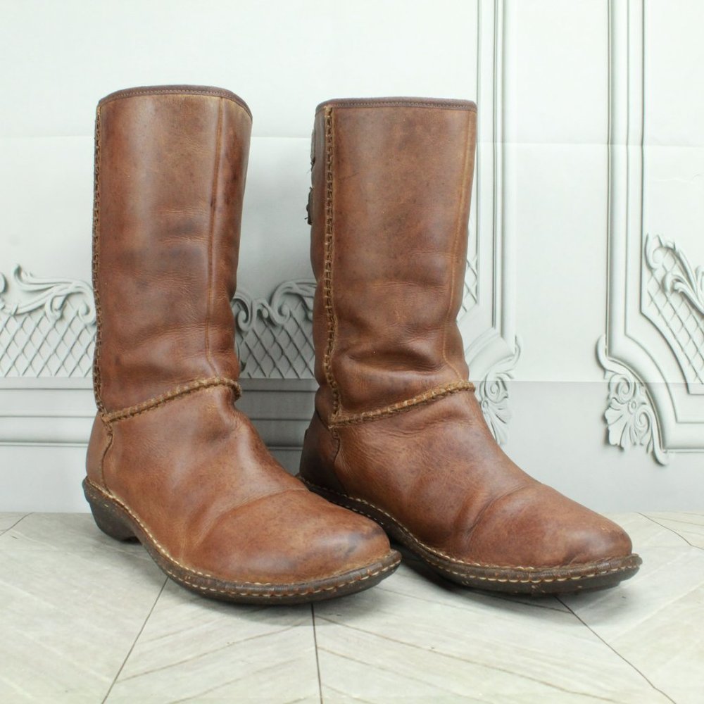 UGG Brown Leather Round Toe Pull On Sheepskin Lined Winter Boots Size 9 - Picture 3 of 9
